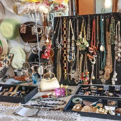 Sale Photo Thumbnail #93