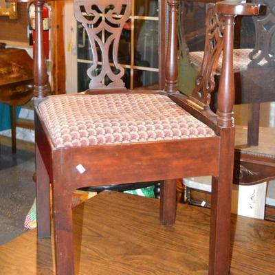 Nice Corner Chair 