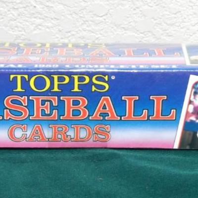 Sale Photo Thumbnail #138: Topps Baseball Cards 