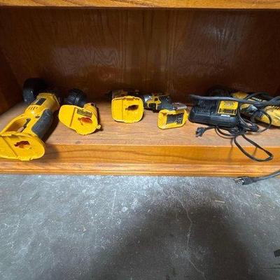 2514 • deawalt power tools