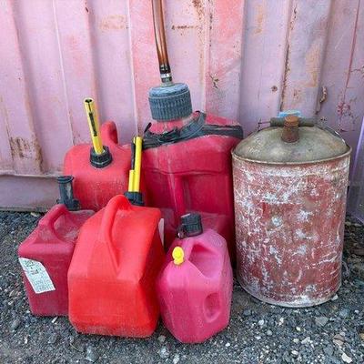 80002 • 6 gas cans