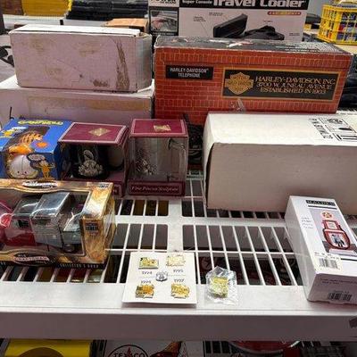 2278 • harley davidson telephone, pewter sculpture mugs, route 66 pins