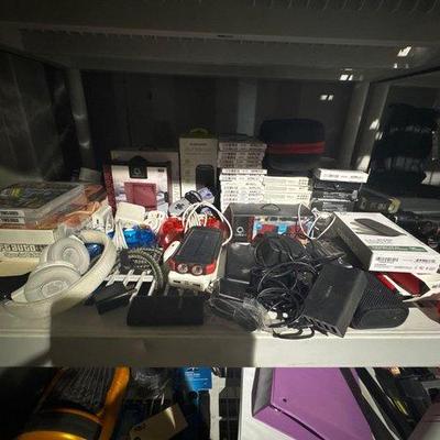 2866 • assorted electronics