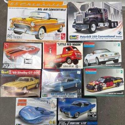 Sale Photo Thumbnail #55: 2010 • 10 auto model kits