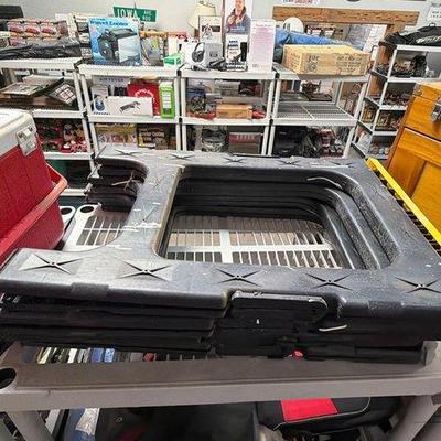 2092 • 4 saw horses