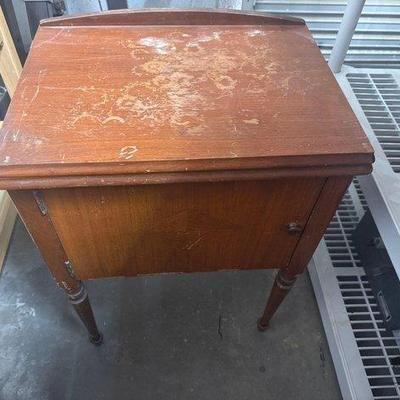 2062 • singer sewing table