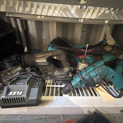 2820 • power tool assortment