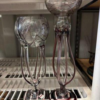 8114 • 2 polish glass decorative cups