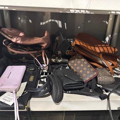 2848 • assorted purses and wallets
