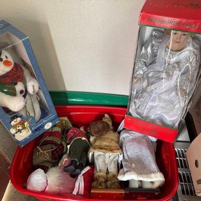 2318 • christmas dolls