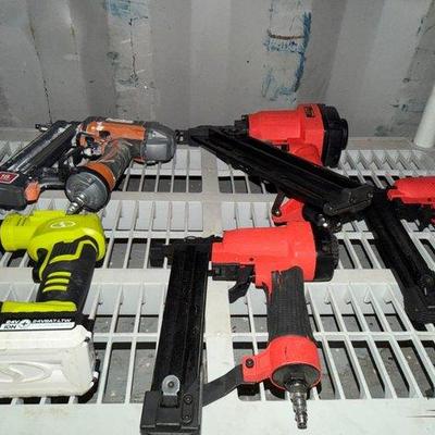 2830 • 4 air nailers and air pump