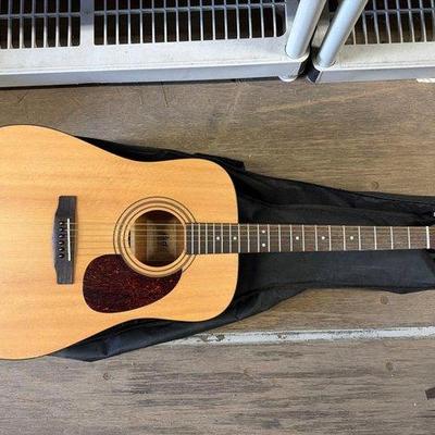 8076 • cort acoustic guitar with carrying case