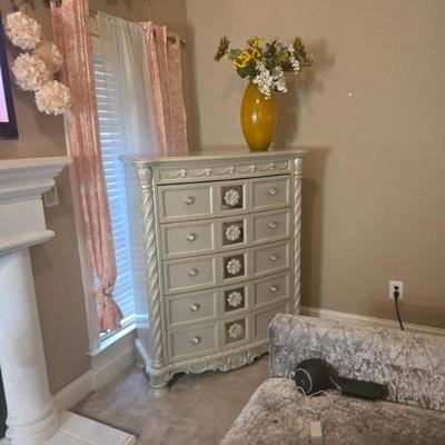 Sale Photo Thumbnail #40