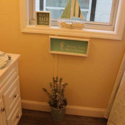 Sale Photo Thumbnail #562
