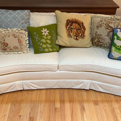 White Cloth Sofa
