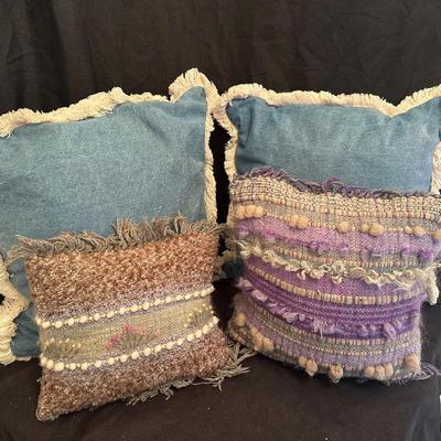 Throw Pillows 