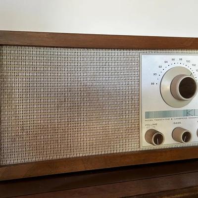 KLH Model Twenty-One FM Radio