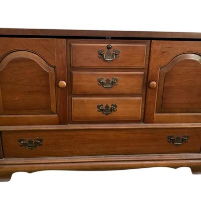 Lane Cedar Chest