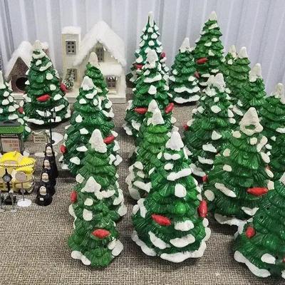 Department 56 Accessories + (WH2) 