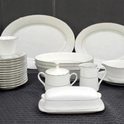 Noritake "Tahoe" Fine China Set (WH8)