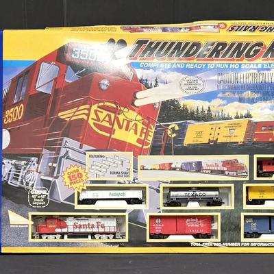 Life-Like HO Thundering Rails Train Set (WH8)