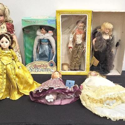Large Doll Lot (WH7)