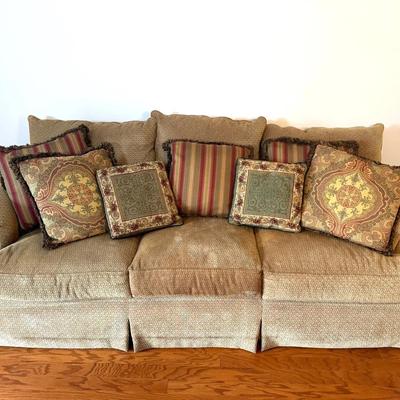Thomasville Roll Arm Sofa 