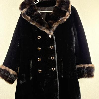 Borgazie - Dark Fur-Like Jacket