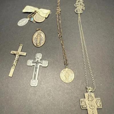 Religious Pins and Pendants, Vintage Catholic and Christian Saints 