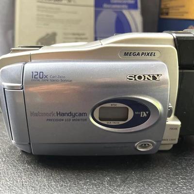Sony Network Handycam DCR TRV39 with Box and Accessories- Tested