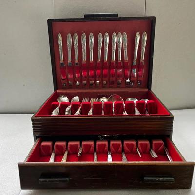 Roger & Bros, Meridien Silverplate, and Nickel Silver Flatware