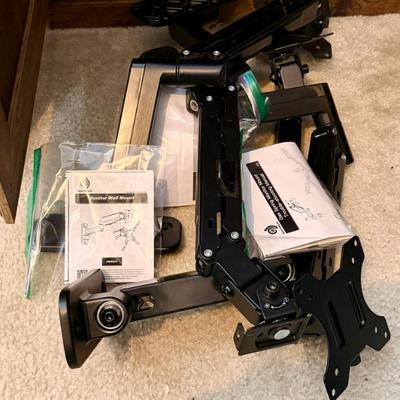 Sale Photo Thumbnail #126