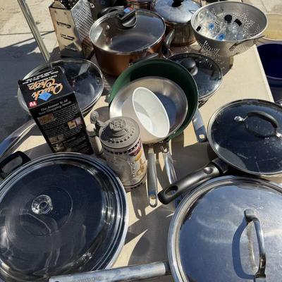 Kitchen pots and pans