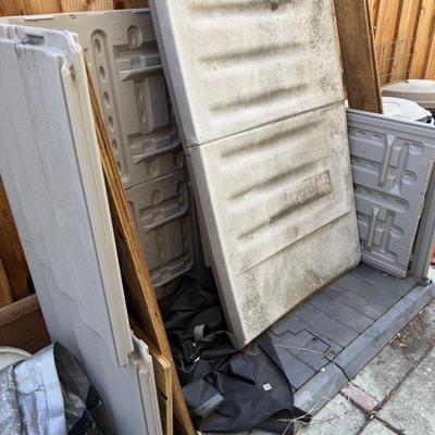Outdoor trash can storage