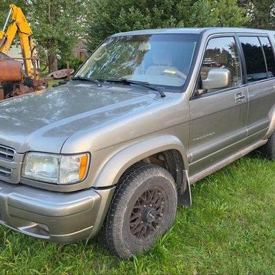 2001 Isuzu Trooper