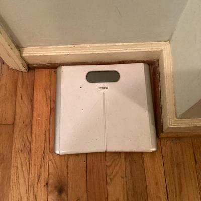 White scale