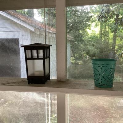 Candle holder