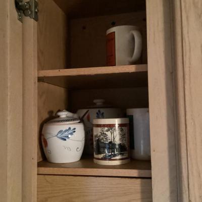 Cups sugar bowl pitchers