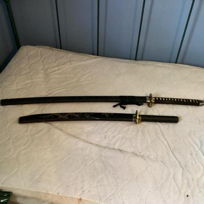 Unbranded samurai black swords