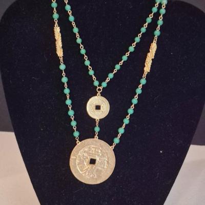 Vintage Act II Green Glass Bead Oriental Style 24" Spring Ring Clasp Necklace