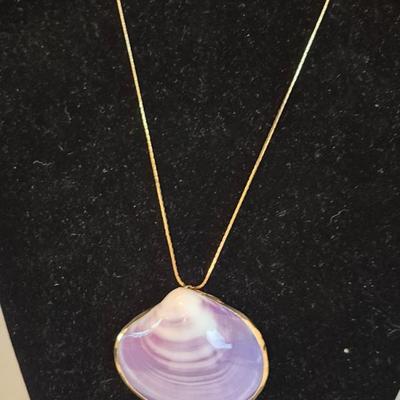 Vintage Polished Purple & White Clam Shell Pendant on 22" Spring Ring Clasp Chain