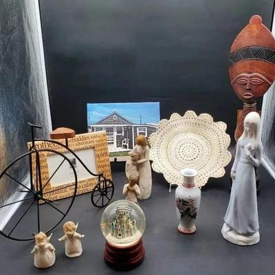 (12) Home Decor Lot- Disney, Willow Tree