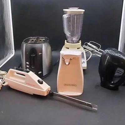 (5) Kitchen Appliances 