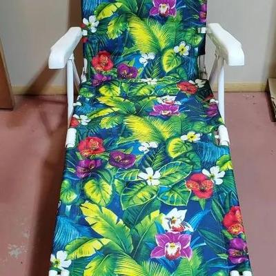 Floral Folding Lounge Chair