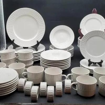 Everyday Dish Set