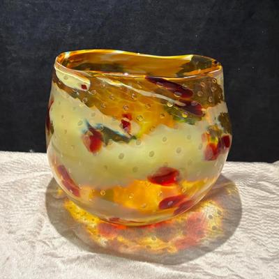 Blown glass vessel