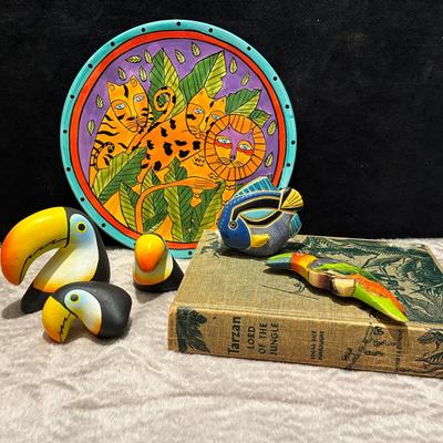Ceramic toucans and the jungle book
