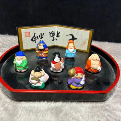7 lucky gods display