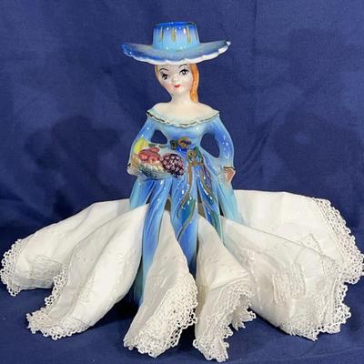 Vintage Wales Napkin Girl made in Japan w/ 6 napkins