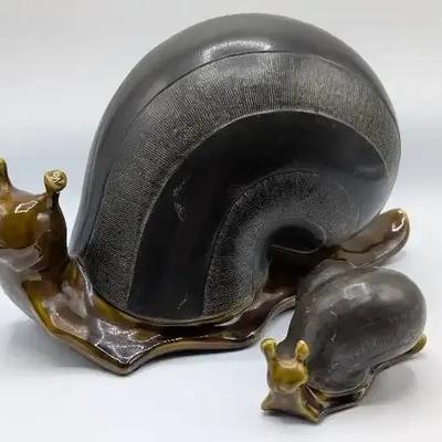 Freeman & McFarlin Art Pottery Snails
